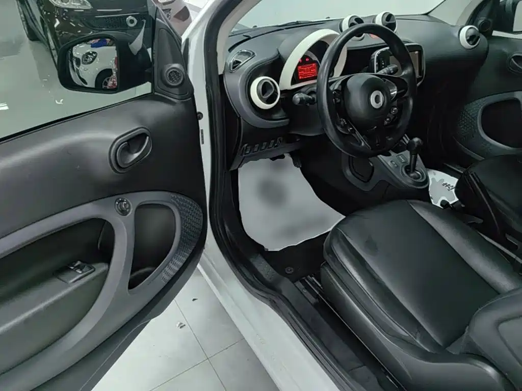 smart Smart Fortwo — миниатюра 16