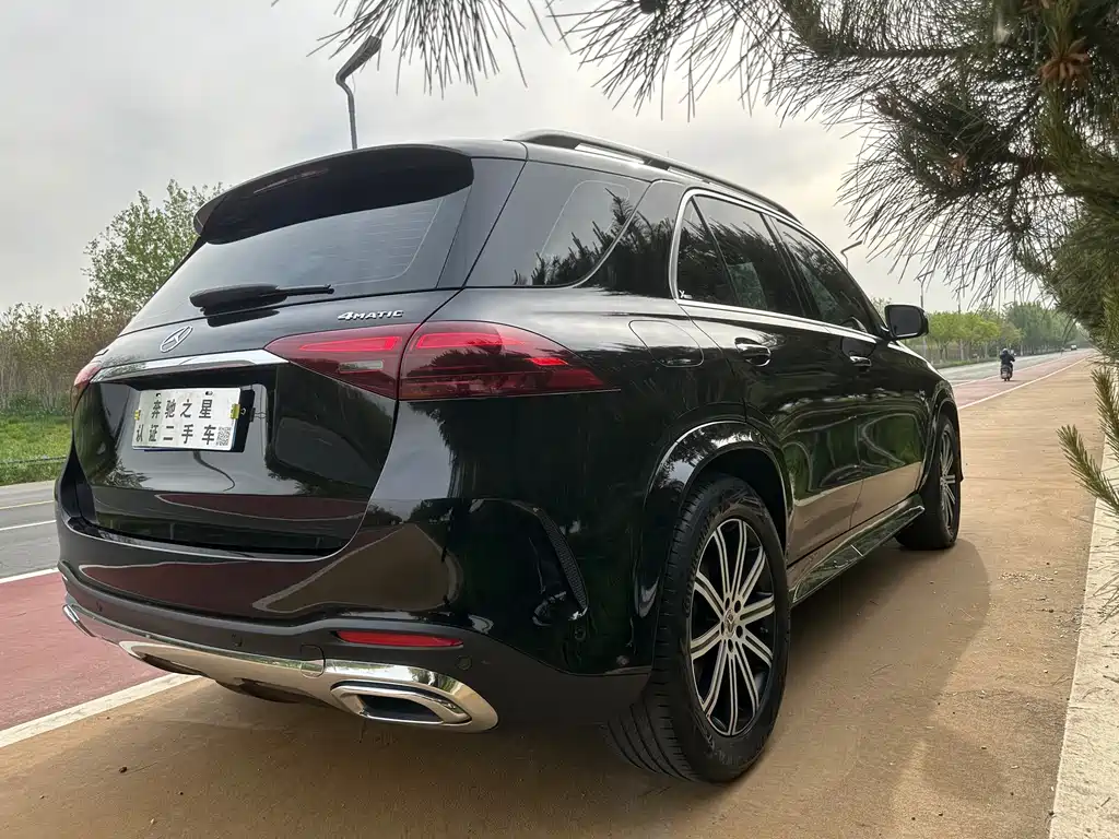 Mercedes-Benz GLE (Import) — миниатюра 9