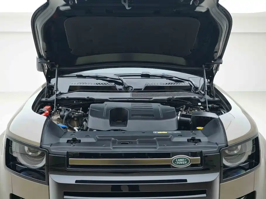 Land Rover Defender — миниатюра 6