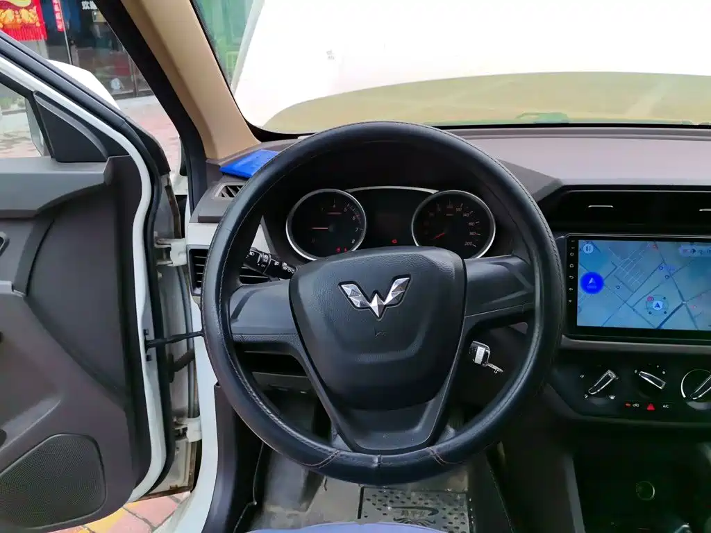 Wuling Hongguang — миниатюра 6