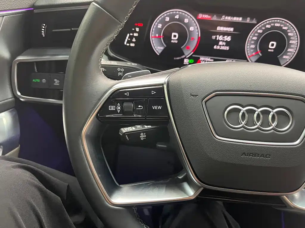 Audi A7L — миниатюра 8