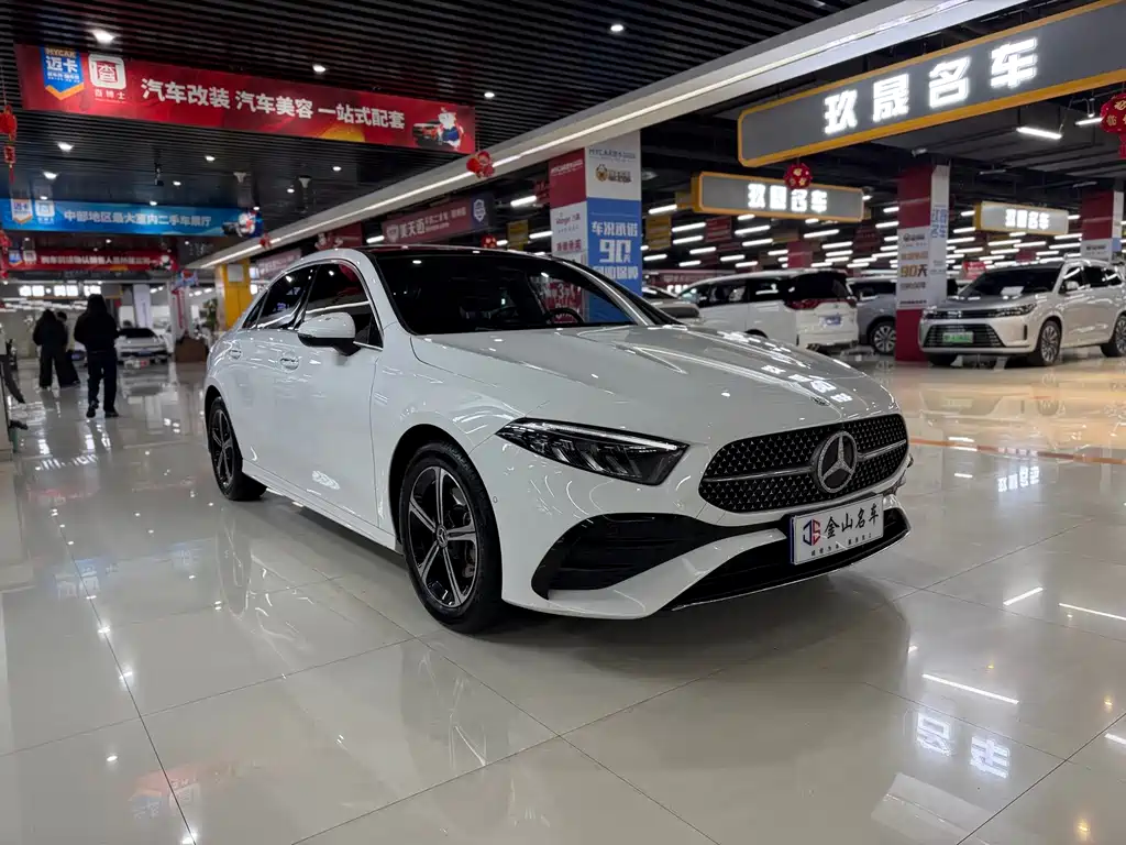 MERCEDES-BENZ A CLASS