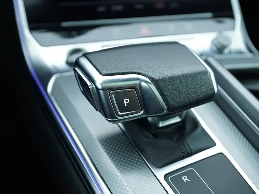 Audi A6L — миниатюра 8