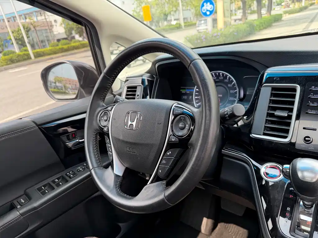 Honda Elysion — миниатюра 11