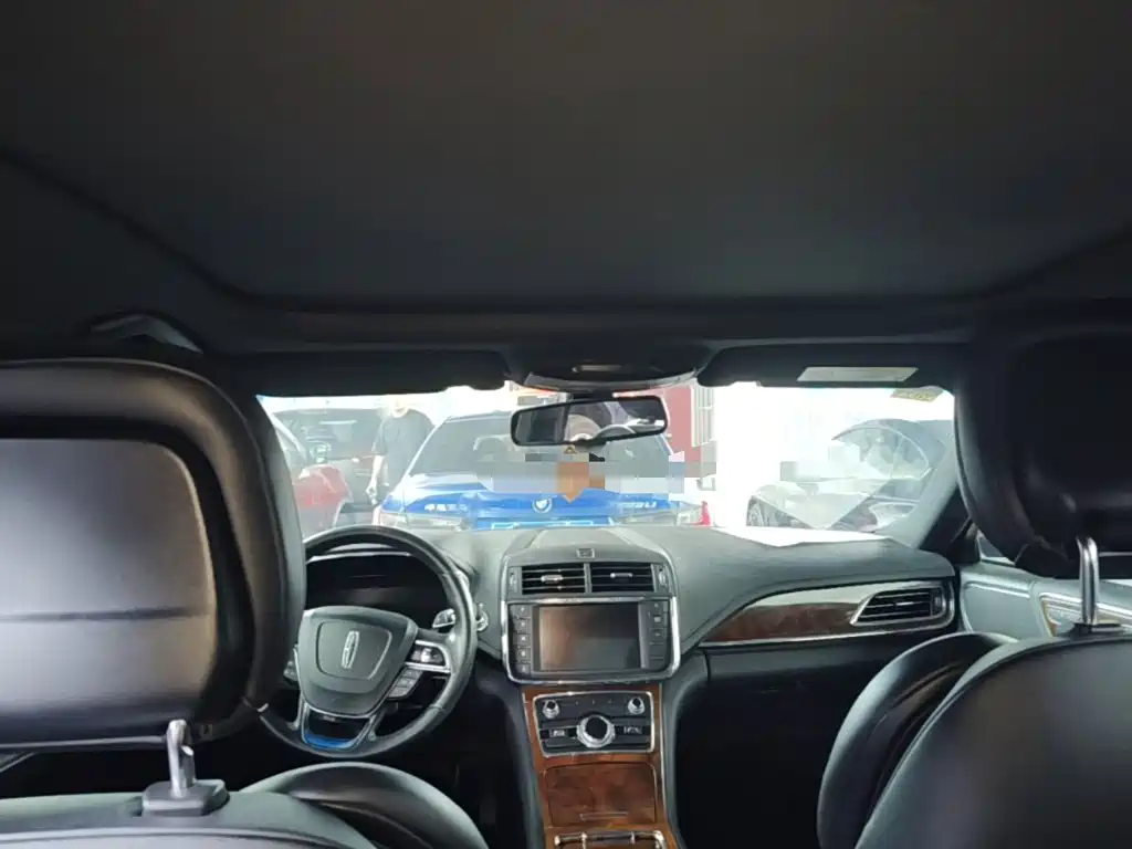 Lincoln Continental — миниатюра 18