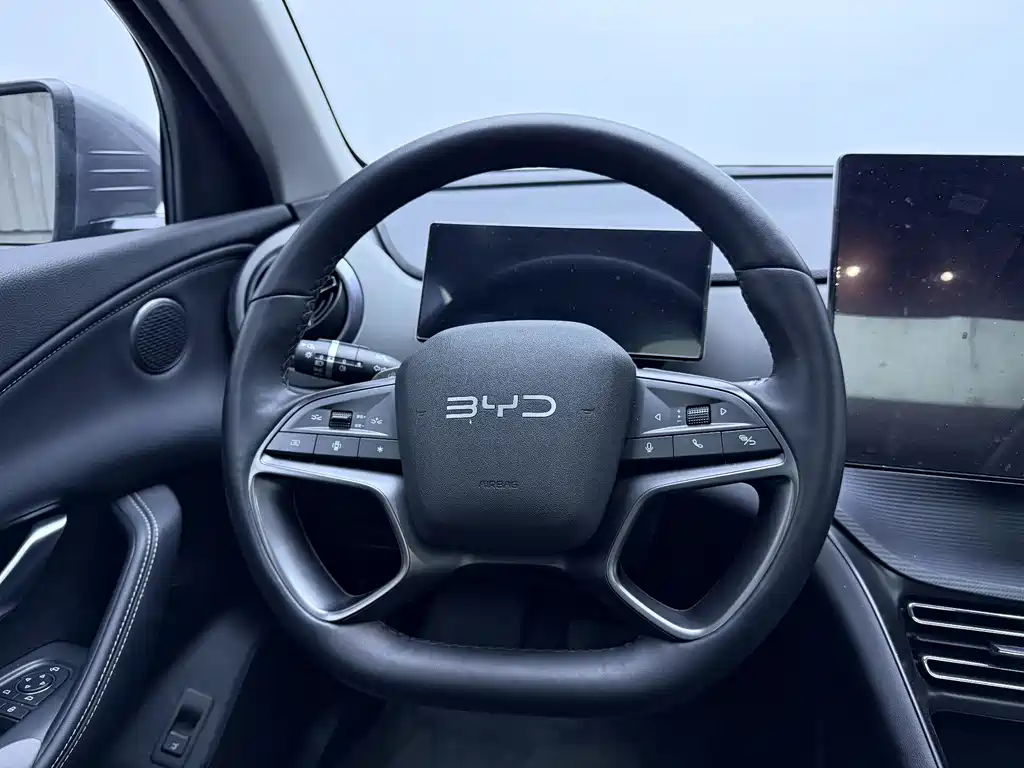 BYD SEA LION 05 DM I