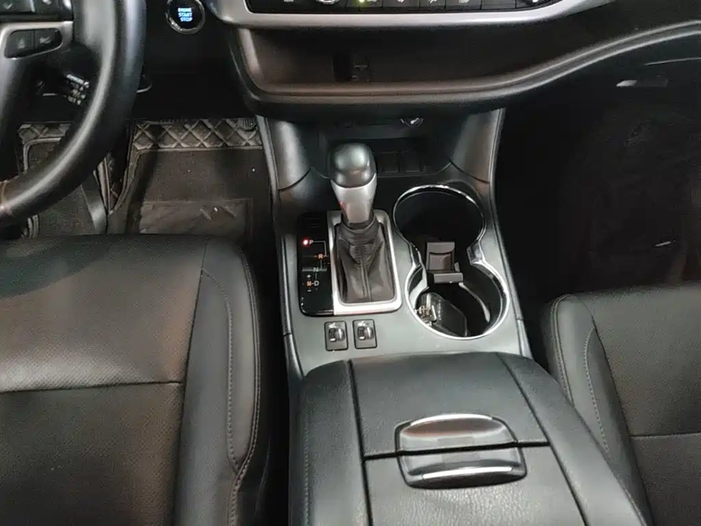 Toyota Highlander — миниатюра 14