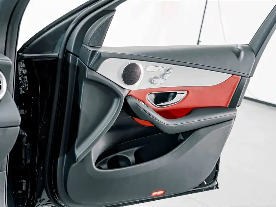 Mercedes-Benz GLC — миниатюра 13