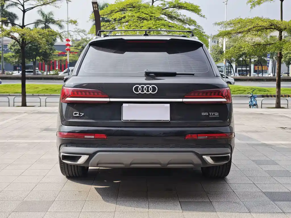 Audi Q7 — миниатюра 3