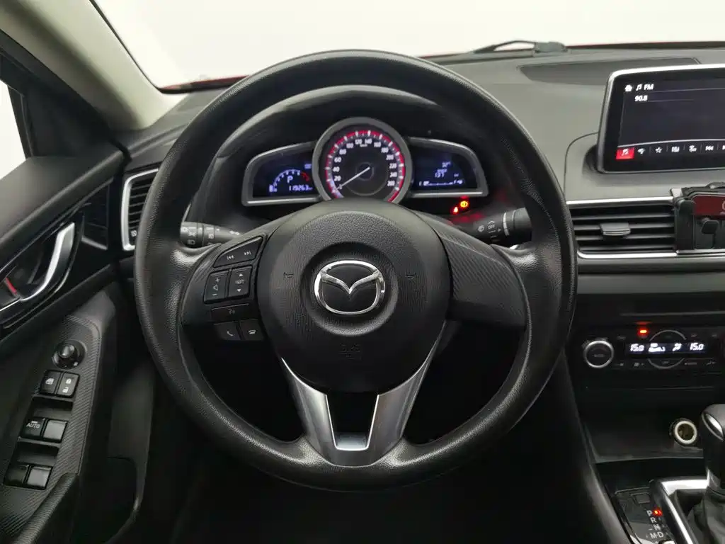 Mazda 3 Axela — миниатюра 11
