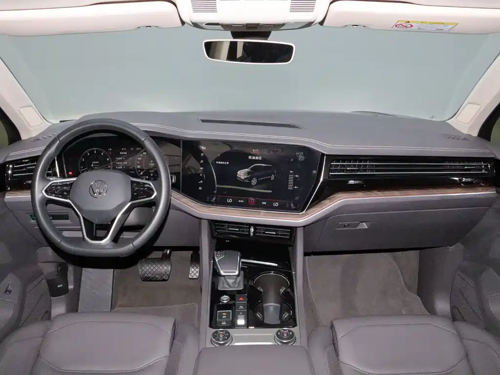 Volkswagen Touareg — миниатюра 16