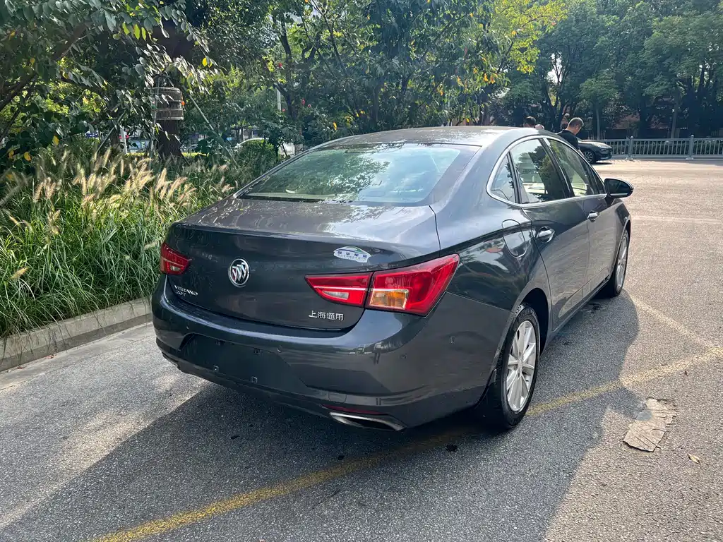 Buick Verano — миниатюра 7