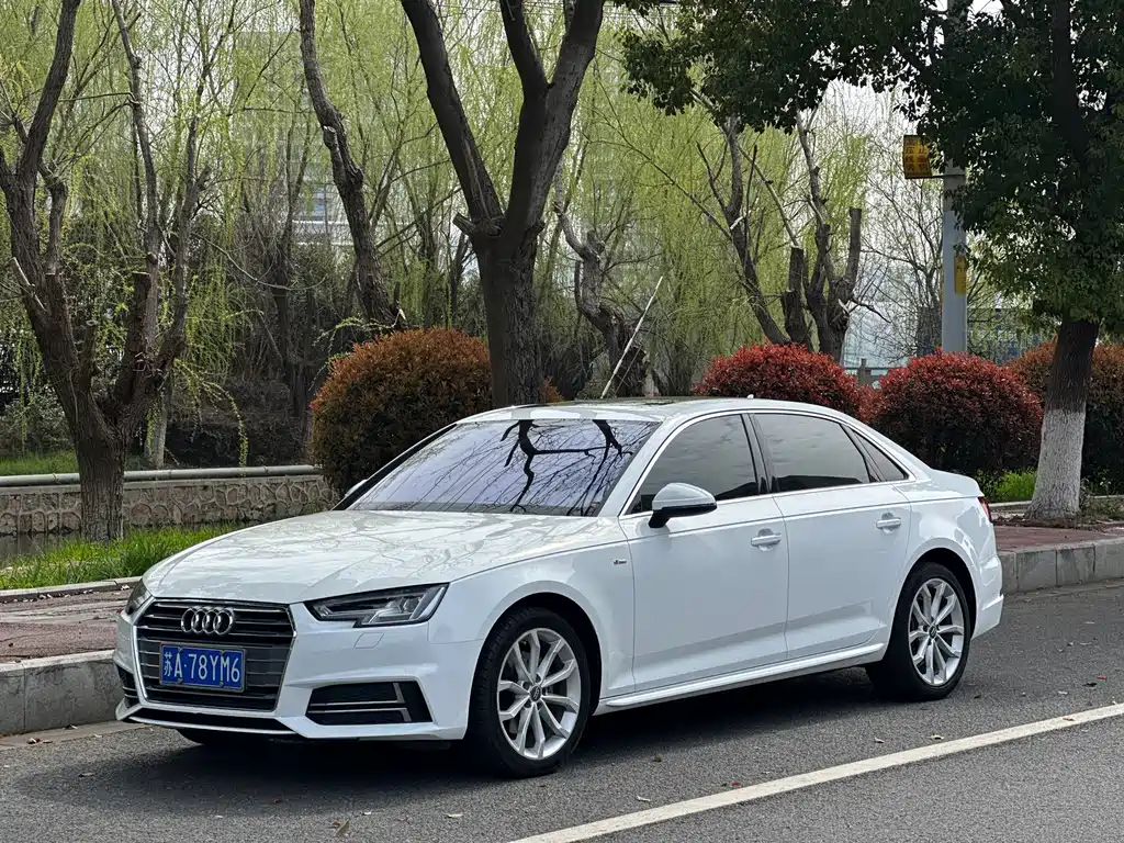 Audi A4L 2018