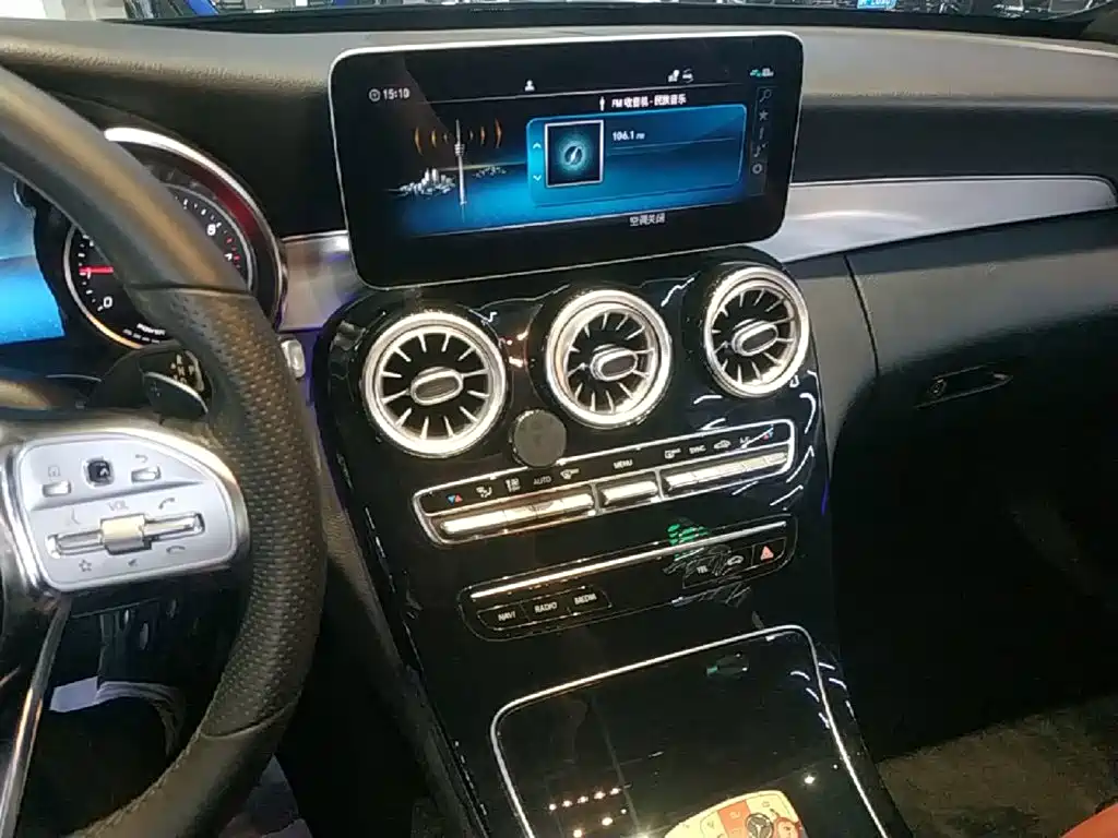 Mercedes-Benz C-Class — миниатюра 13