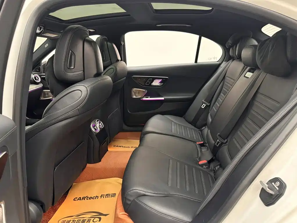 Mercedes-Benz C-Class — миниатюра 9
