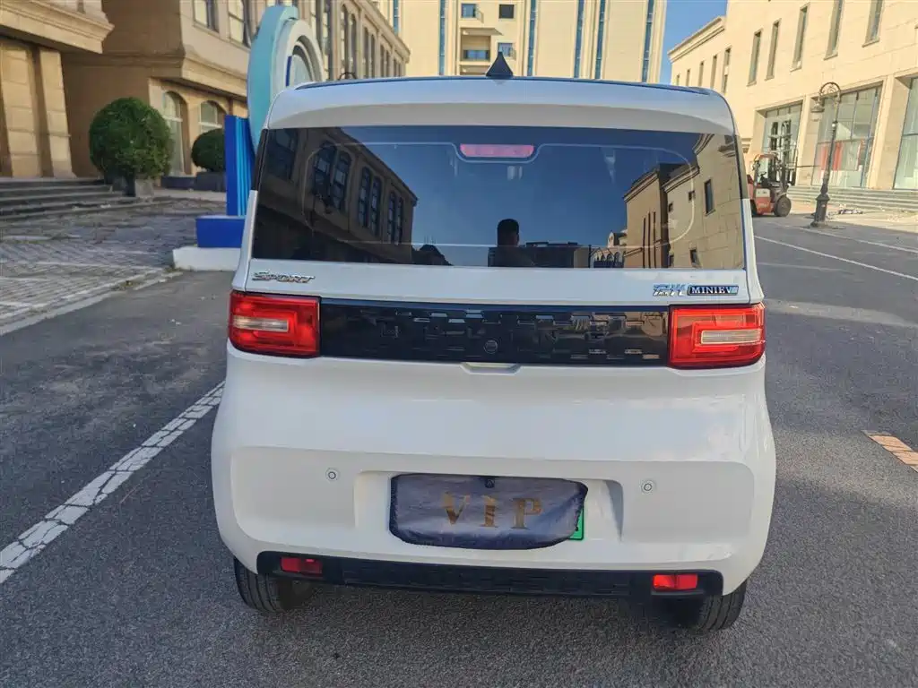 Wuling MINIEV — миниатюра 16