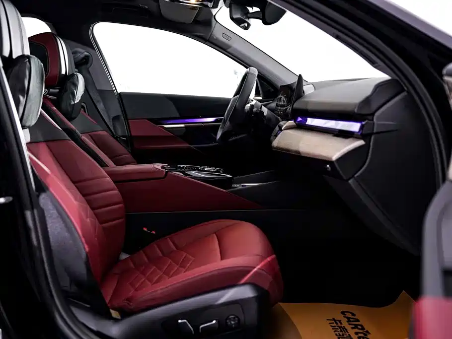 BMW 5 Series — миниатюра 18