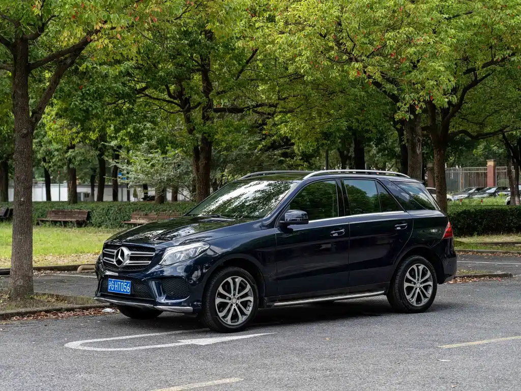 Mercedes-Benz GLE (Import) — миниатюра 13