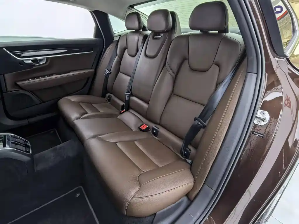 Volvo S90 — миниатюра 15