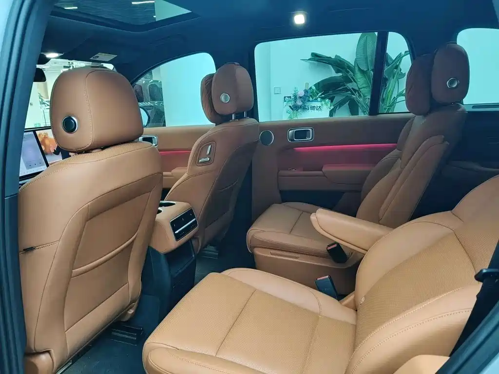 Li Auto Li L8 — миниатюра 7