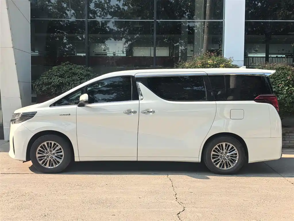 Toyota Alphard 2021 2.5L Luxury