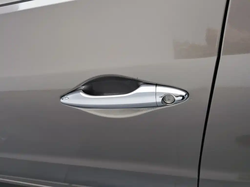 Hyundai Elantra — миниатюра 18