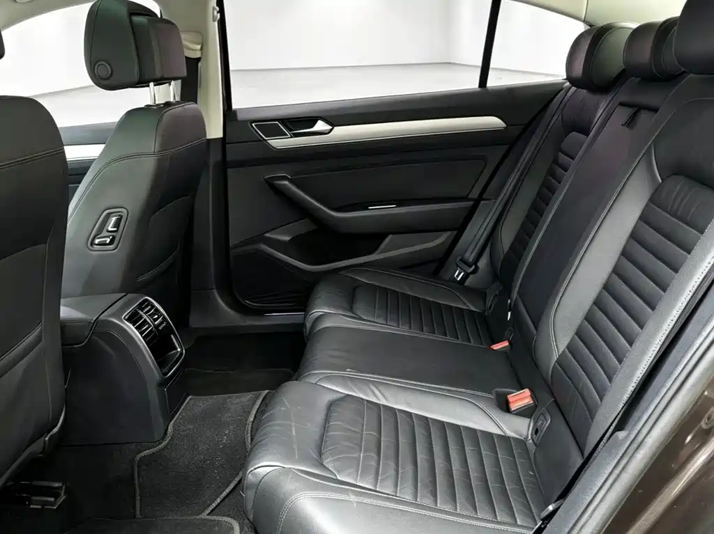 Volkswagen Magotan — миниатюра 5