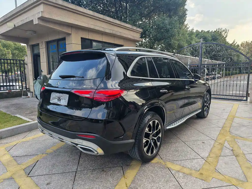 Mercedes-Benz GLC — миниатюра 12