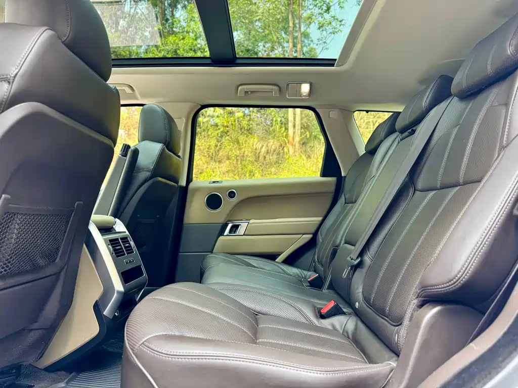 Land Rover Range Rover Sport 2015 3.0 SDV6 HSE DYNAMIC