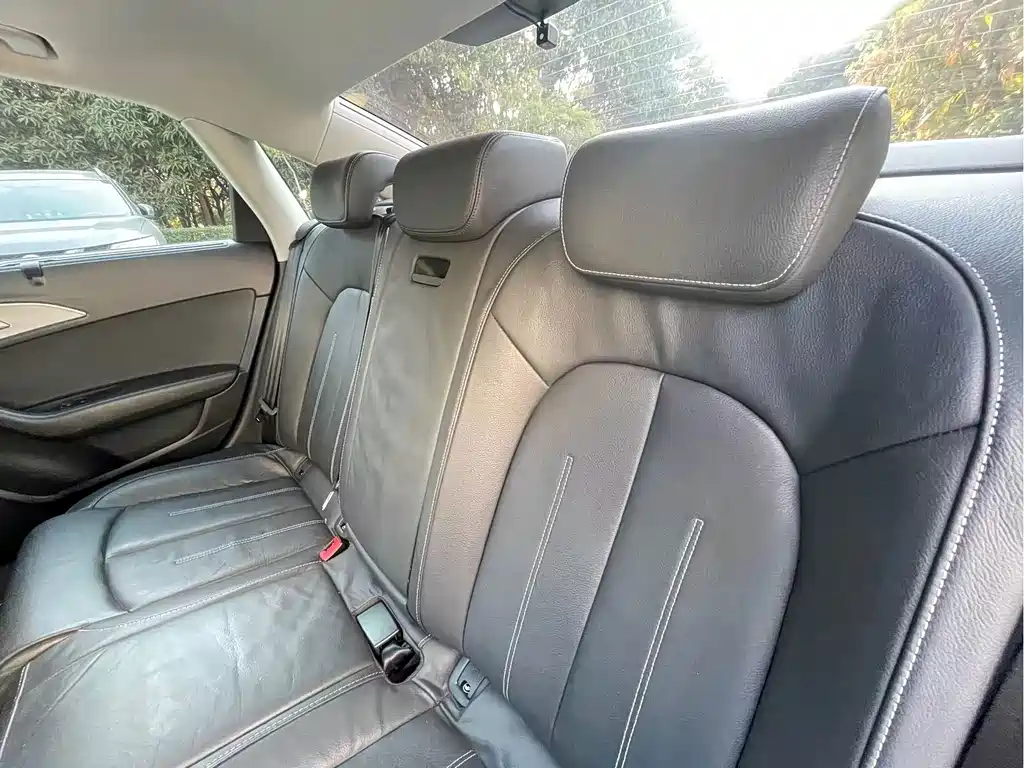 Audi A6L — миниатюра 7