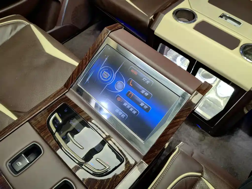 CADILLAC ESCALADE ESCALADE