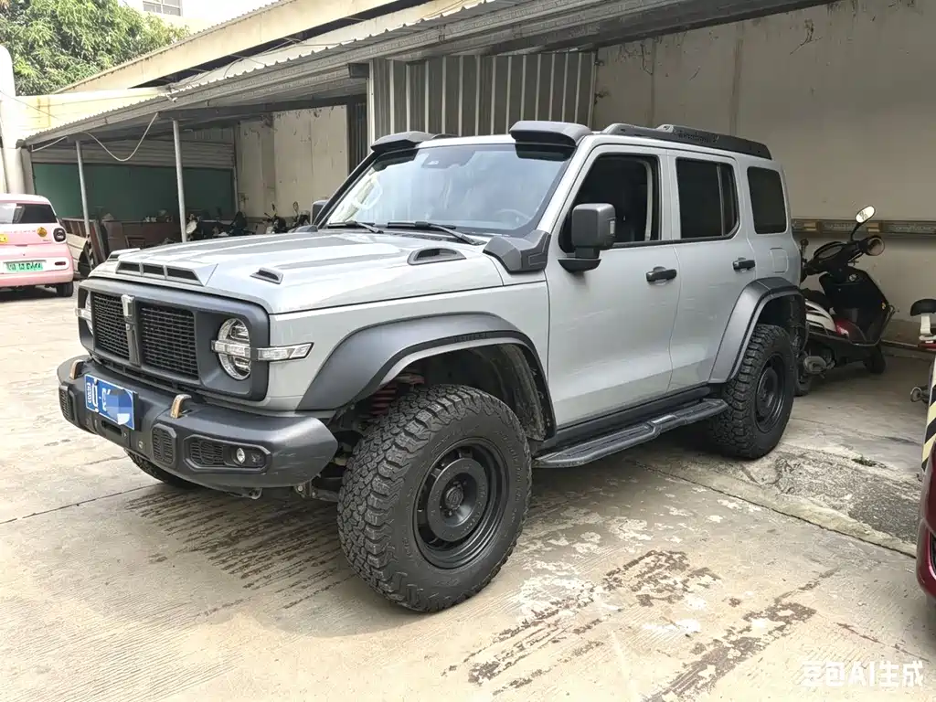 Tank Tank 300 2023
