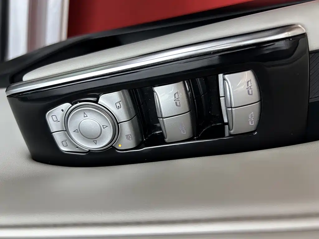 Buick GL8 Hybrid — миниатюра 24