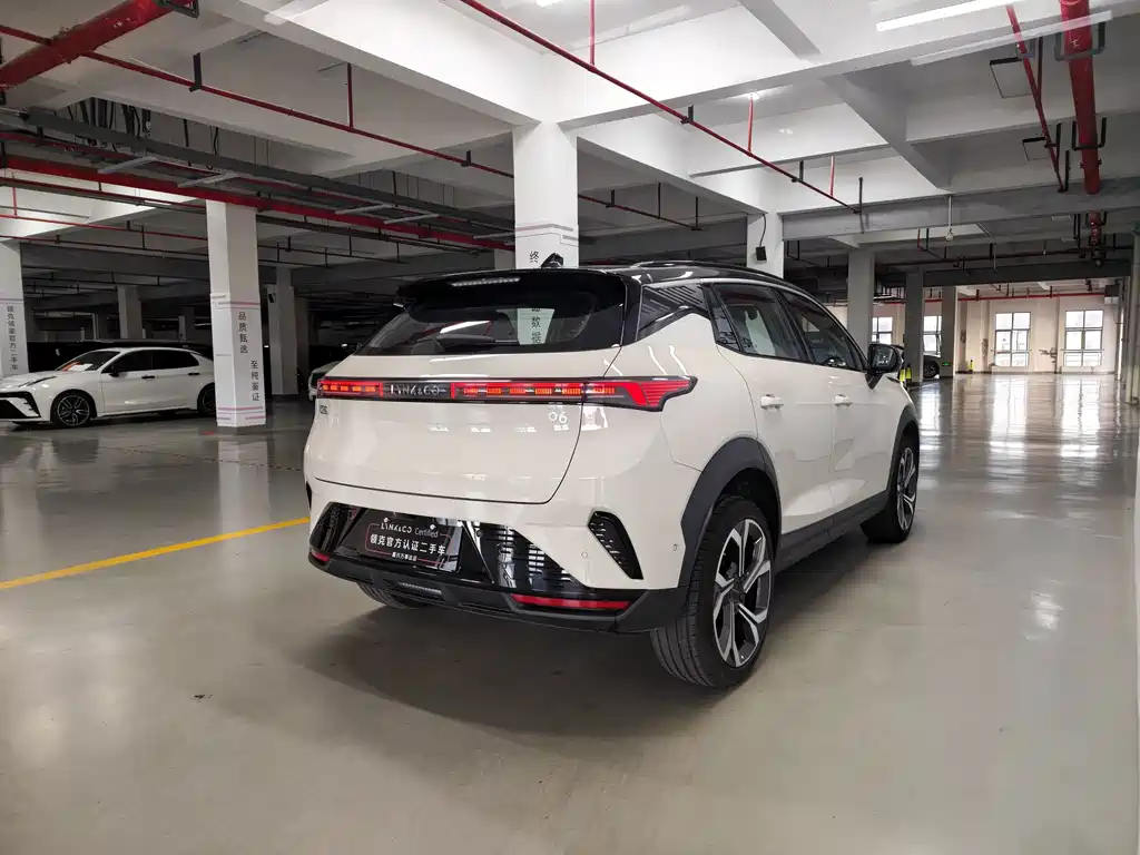 Lynk & Co 06 — миниатюра 6