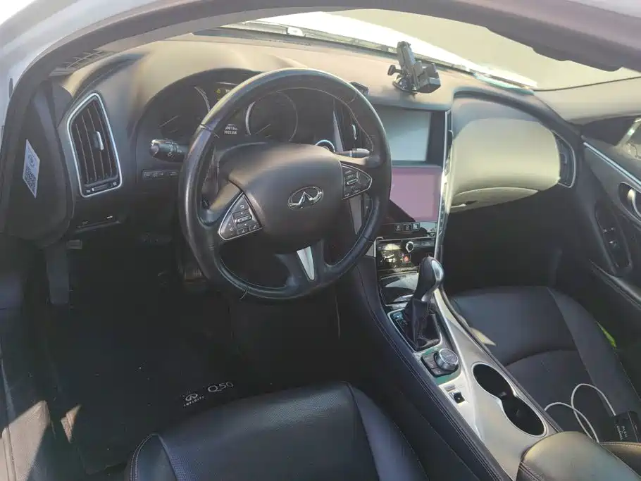 Infiniti Q50 — миниатюра 12