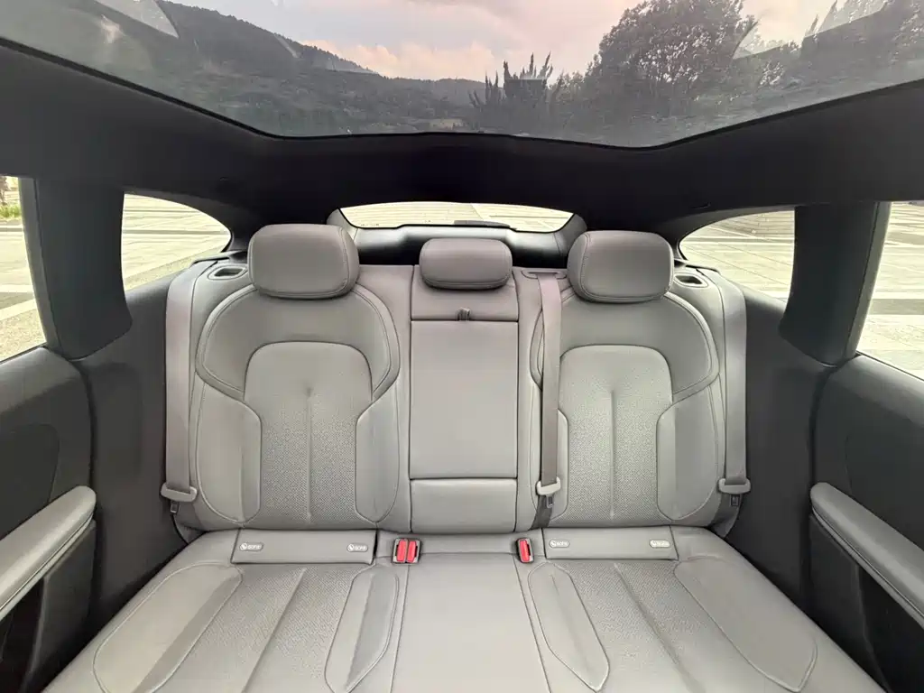 NIO ET5T — миниатюра 12