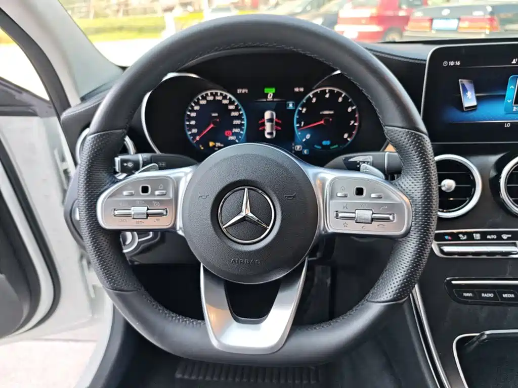 Mercedes-Benz C-Class — миниатюра 18
