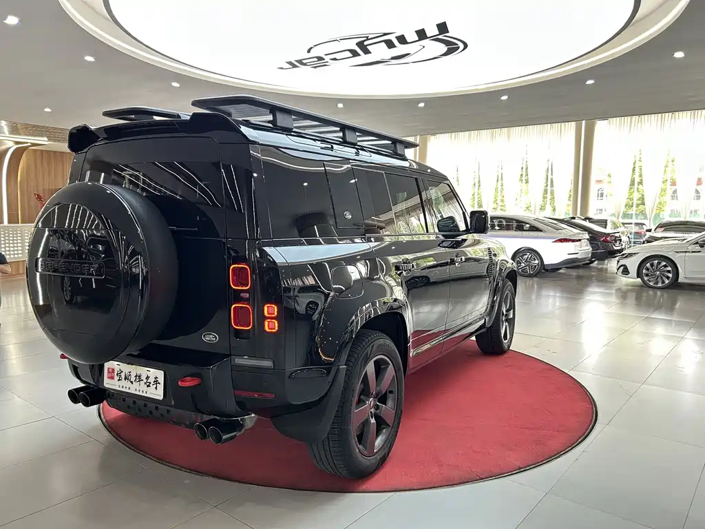 Land Rover Defender — миниатюра 5