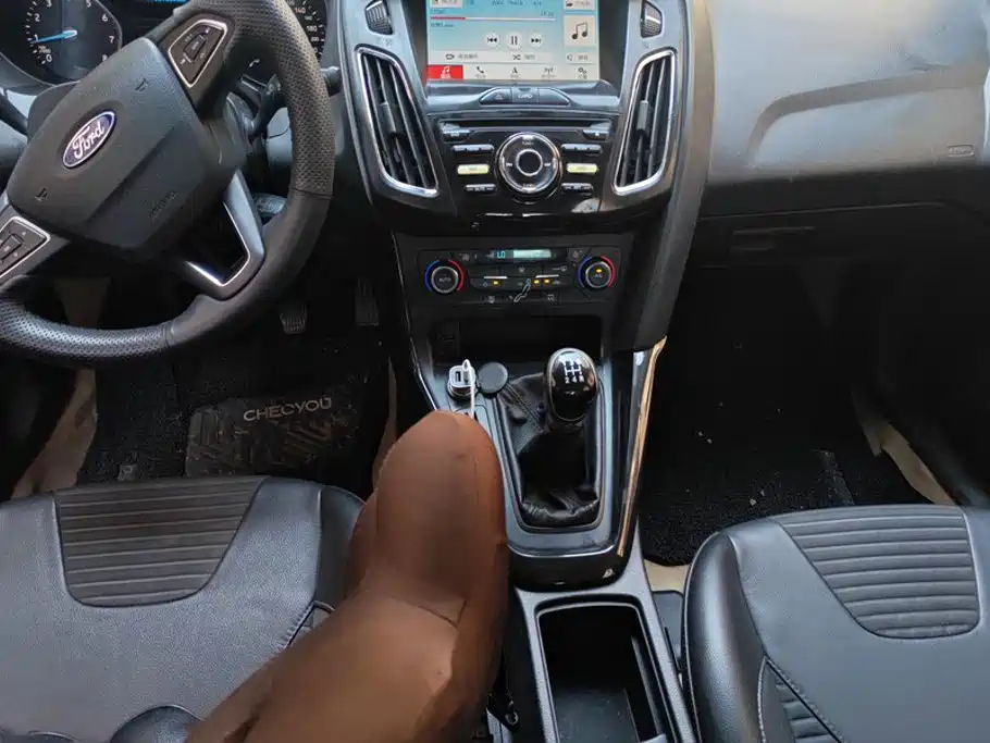 Ford Focus — миниатюра 16