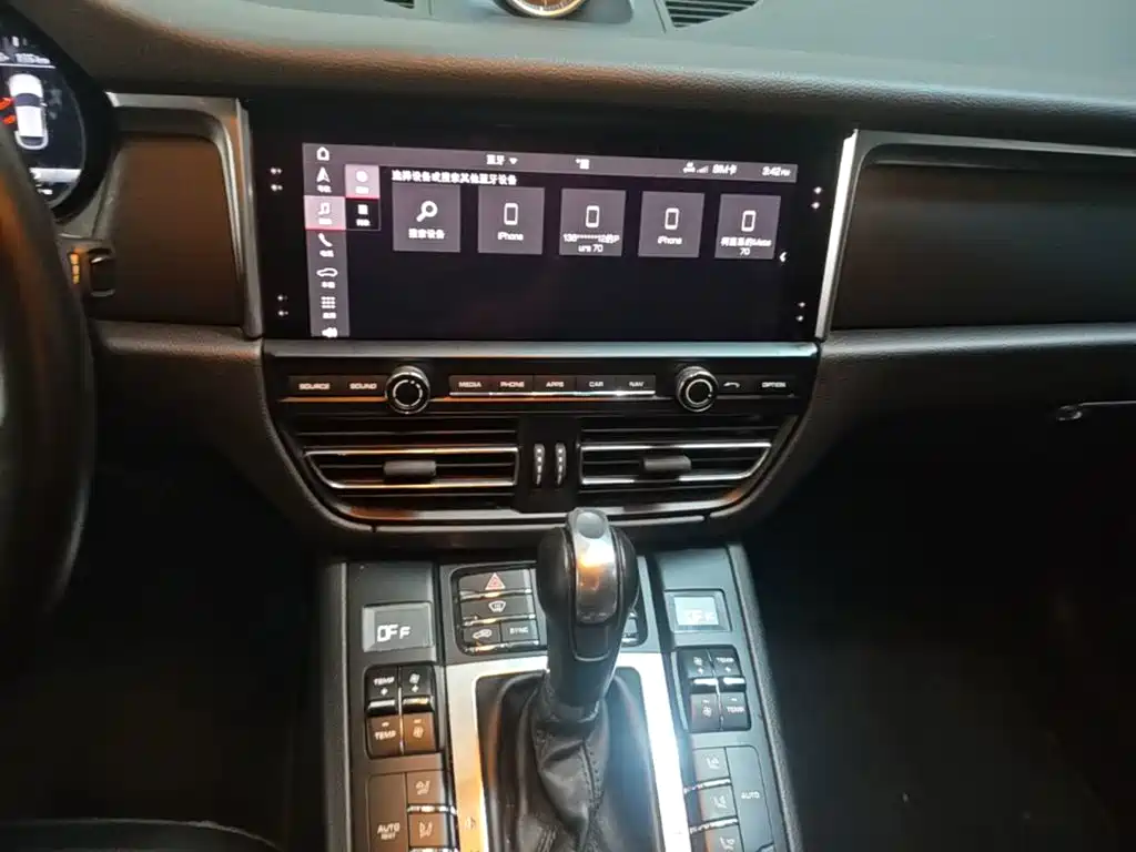 Porsche Macan — миниатюра 13