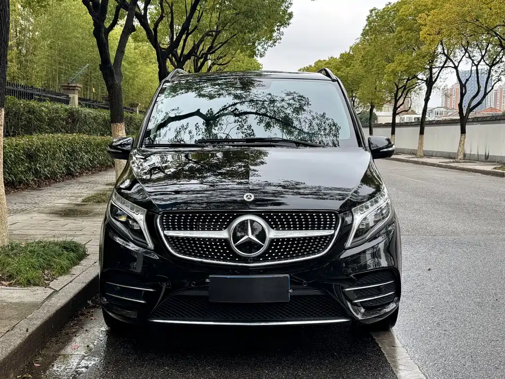 MERCEDES-BENZ V CLASS