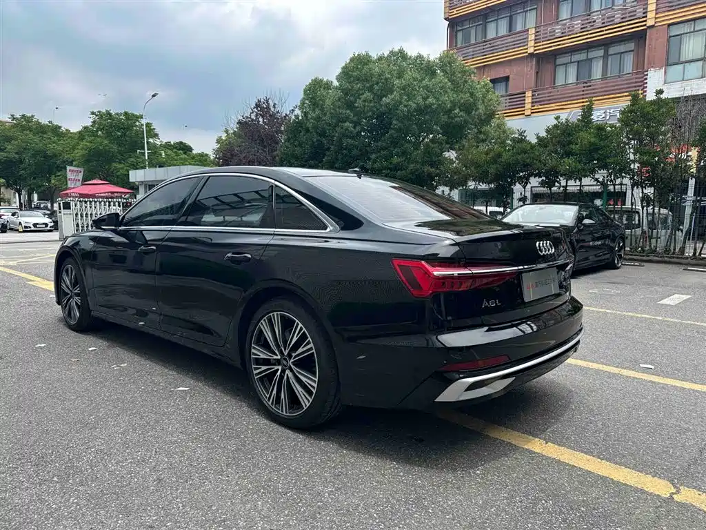 Audi A6L 2024 45 TFSI quattro