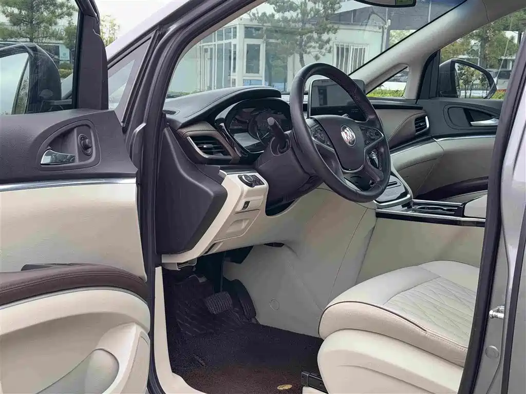 Buick GL8 — миниатюра 9