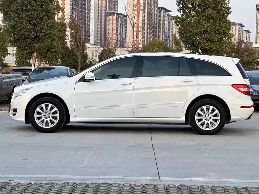 Mercedes-Benz R 2014 R 320 4MATIC Luxury