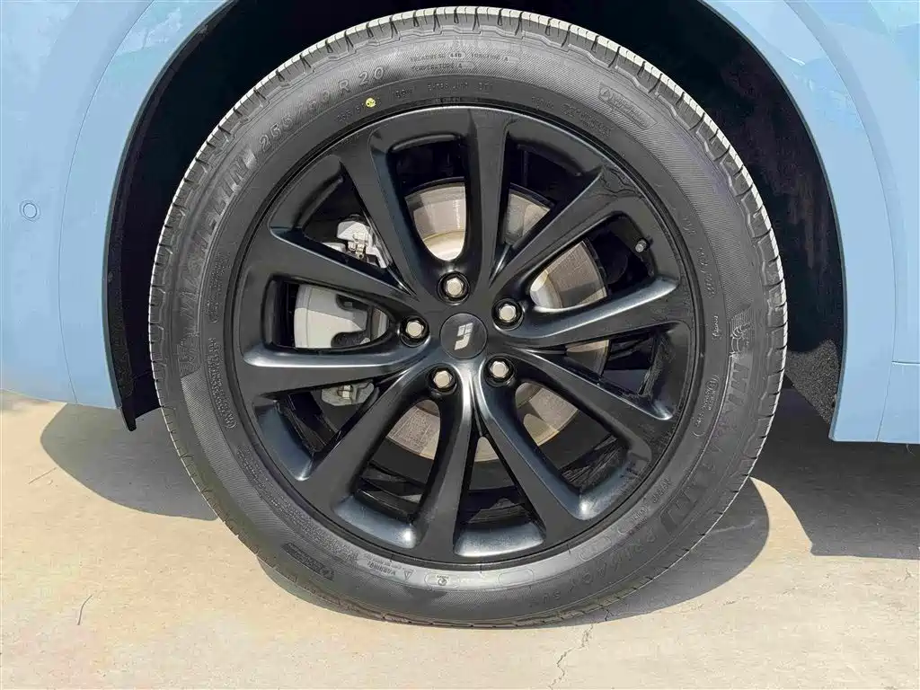 Li Auto Li ONE — миниатюра 26