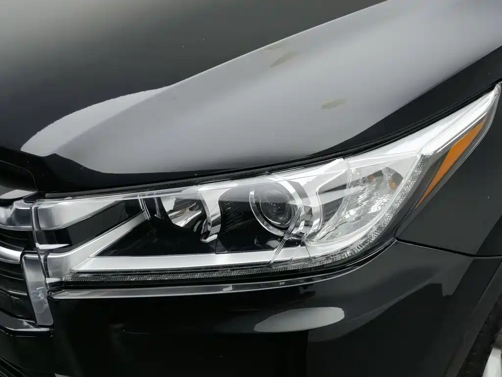 Toyota Highlander — миниатюра 7
