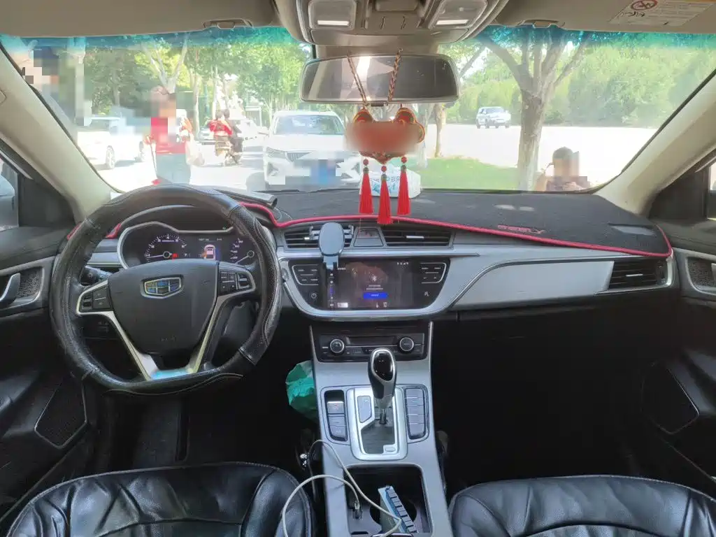 Geely Emgrand GL — миниатюра 5