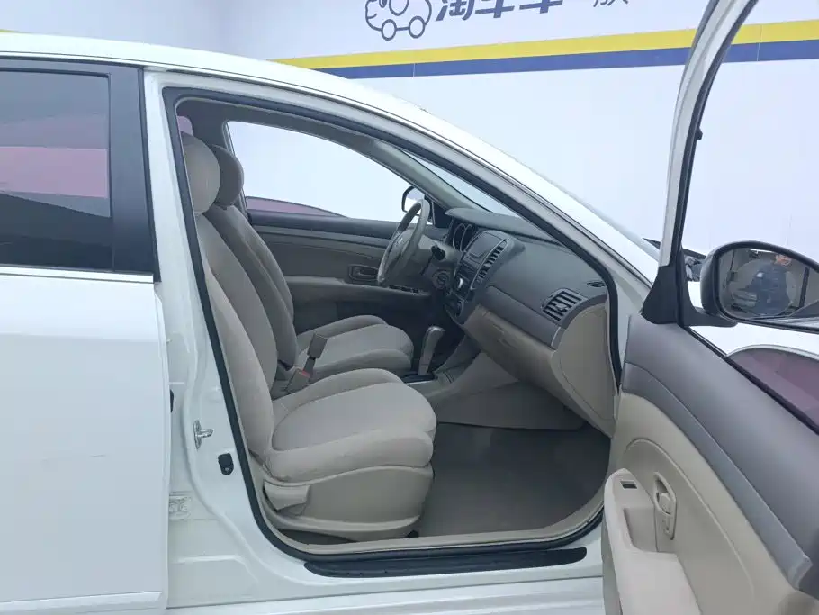 Nissan Sylphy — миниатюра 8