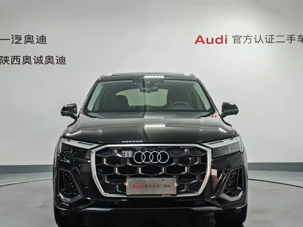 AUDI  Q7