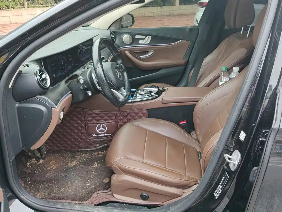 Mercedes-Benz E-Class — миниатюра 9
